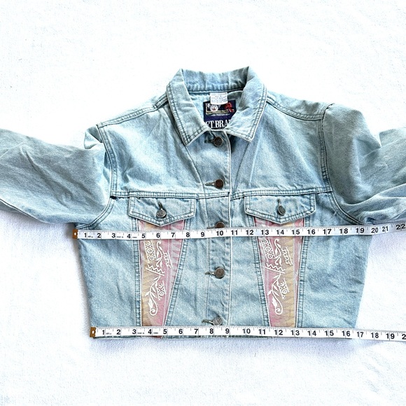 VTG FT BRAND CROPPED LIGHT WASH DENIM JACKET WITH SOUTHWEST PANEL ACCENTS.Sz S - Picture 7 of 10